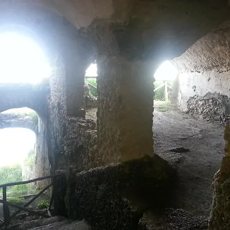 Parco Dei Gerani - Il Monolocale E La - And Casa de hóspedes Formia