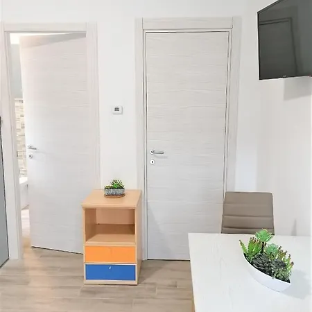 Parco Dei Gerani - Il Monolocale E La - And Guest house Formia