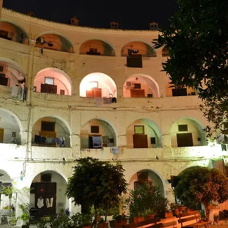 ゲストハウス Parco Dei Gerani - Il Monolocale E La - And フォルミア