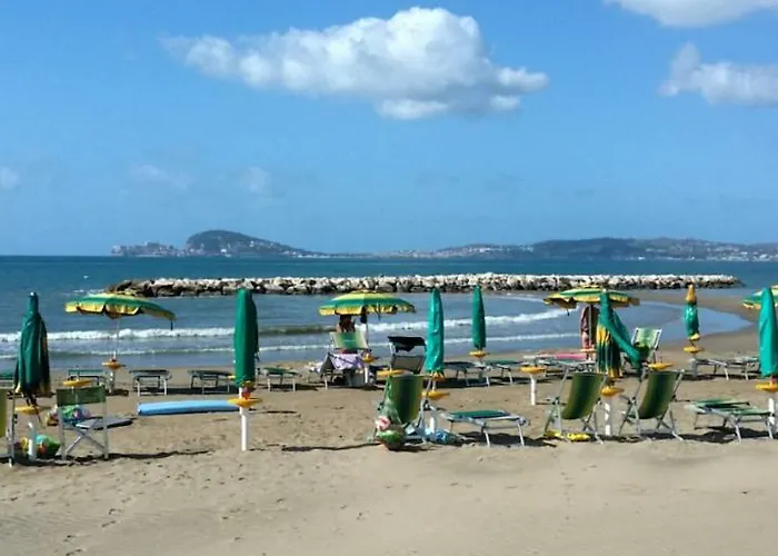 Parco Dei Gerani - Il Monolocale E La - And Πανσιόν
